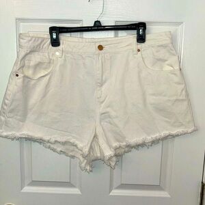 JustFab Cream Frayed Hem Denim Shorts